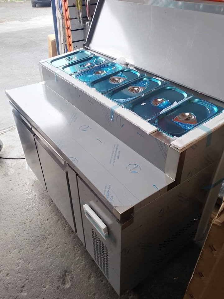 2 Door Refrigerated Prep Counter pizza topping salad fridge - Image 2